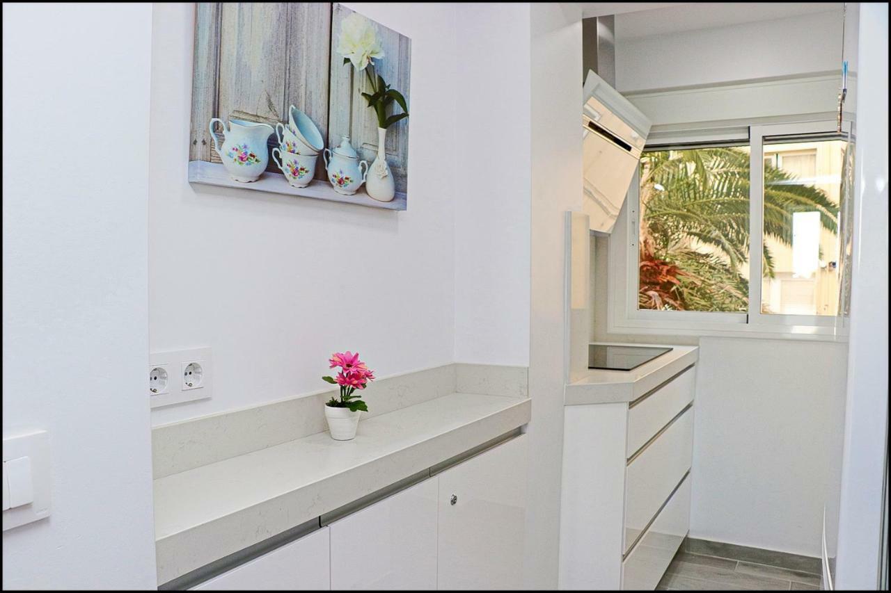 Apartamento Del Rio Playa Cádiz Exteriör bild