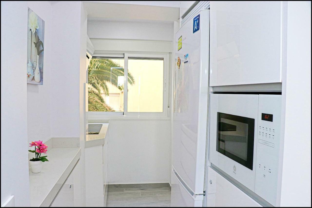 Apartamento Del Rio Playa Cádiz Exteriör bild